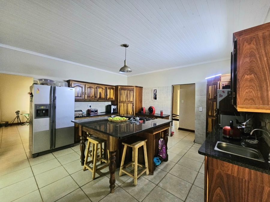 4 Bedroom Property for Sale in Mooivallei Park North West